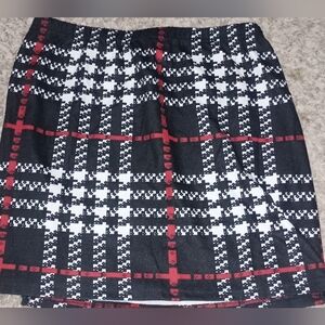 Women's Shein Skirt Sz Large Color Red Black White Comfy Concert College Fun